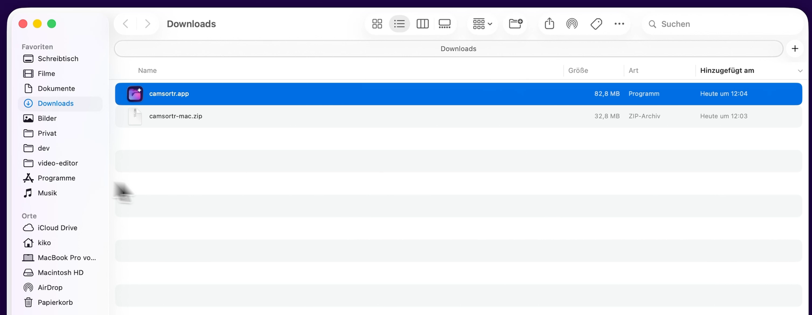 Finder: sortless.app in Downloads, links in der Seitenleiste der Ordner Programme